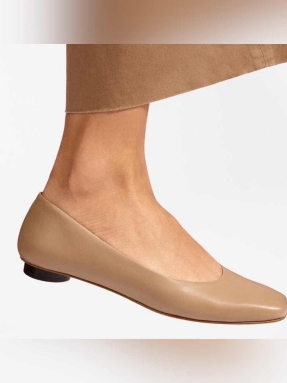 Everlane Nude/Tan Leather Ballet Flat in 8